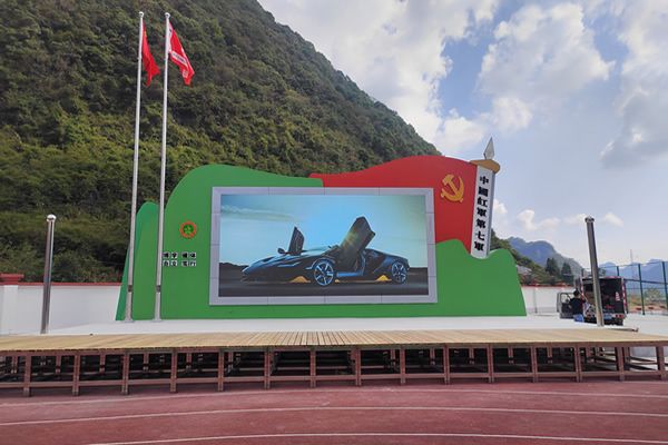 校園數(shù)字化建設加速 公共顯示場景迎來全面更新